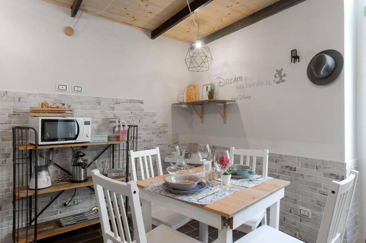 Casa Rebecca Lägenhet Brindisi Exteriör bild